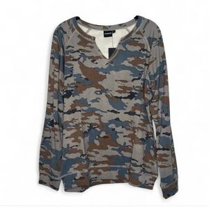 🐞Mono B Camo Long Sleeve Top - size small